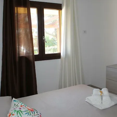 Baia Delle Mimose House *